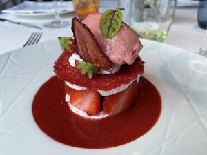 restaurant-gastro-charente-maritime-dessert-a-la-fraise